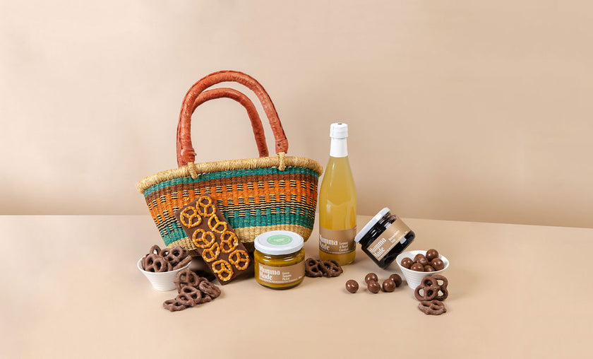 Favourites Hamper with Mumma Made chutney, jam, Freckleberry chocolates, honeycomb, raspberries, pretzel block and lemon basil cordial – premium gift box